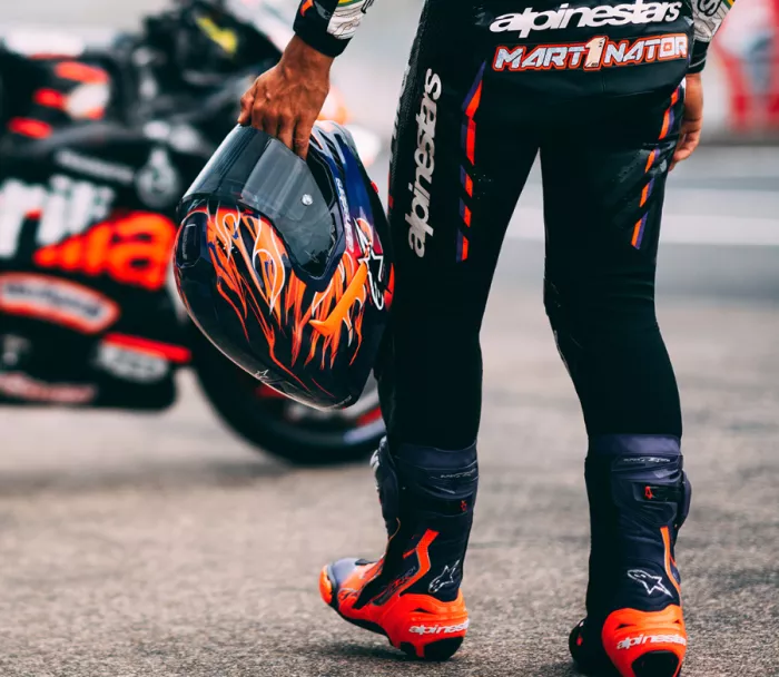 Závodní helma Alpinestars  Supertech R10 Flyte purple/red glossy