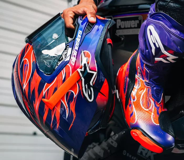 Závodní helma Alpinestars  Supertech R10 Flyte purple/red glossy