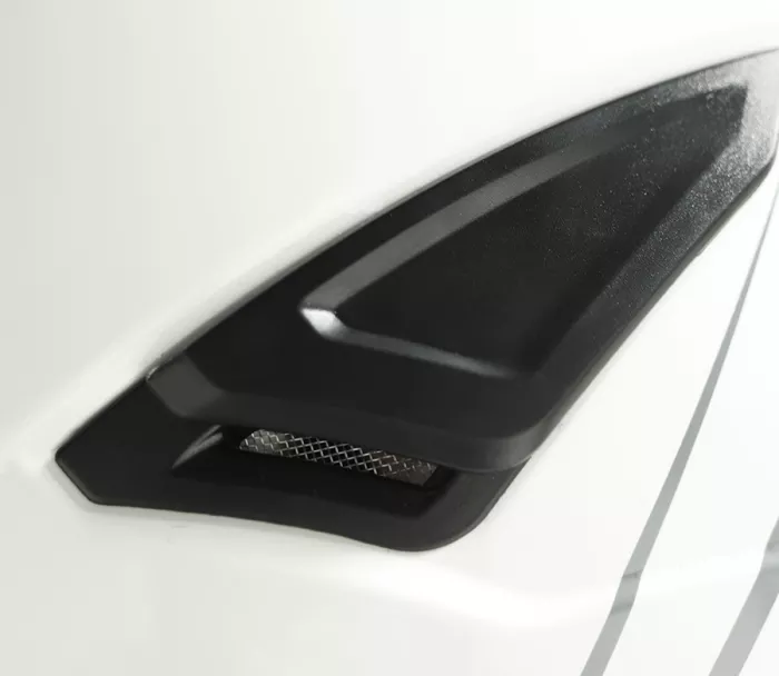 Helma na motorku XRC Freejoy 2.0 white/black