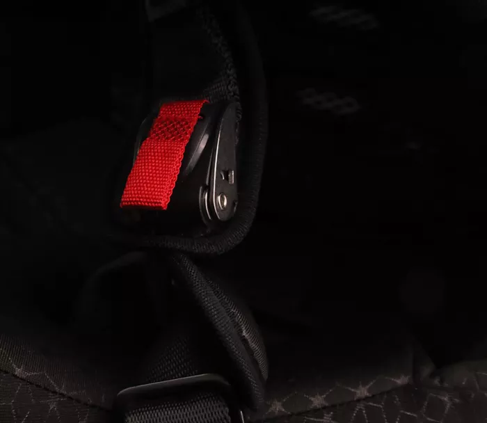 XRC Fronter black glossy vel. L