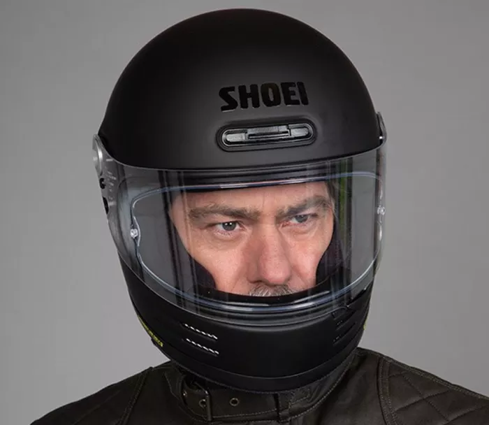 Helma na moto Shoei Glamster matt black