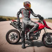 Helma na moto XRC Illustrator matt red