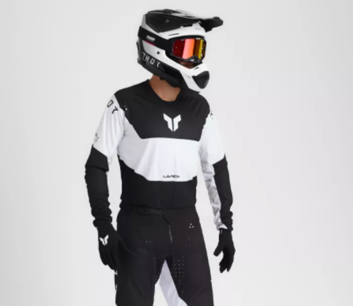 Thor 0111 - 1686 Youth Fleet Storm helma black/white vel.S