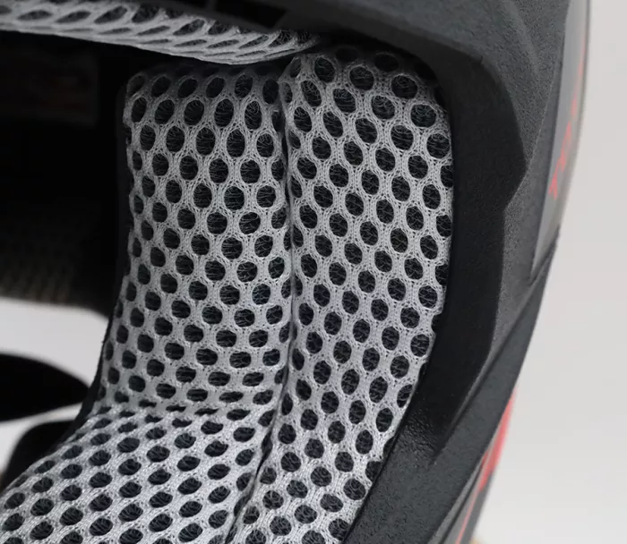 XRC Totter blk/grey/red vel. M