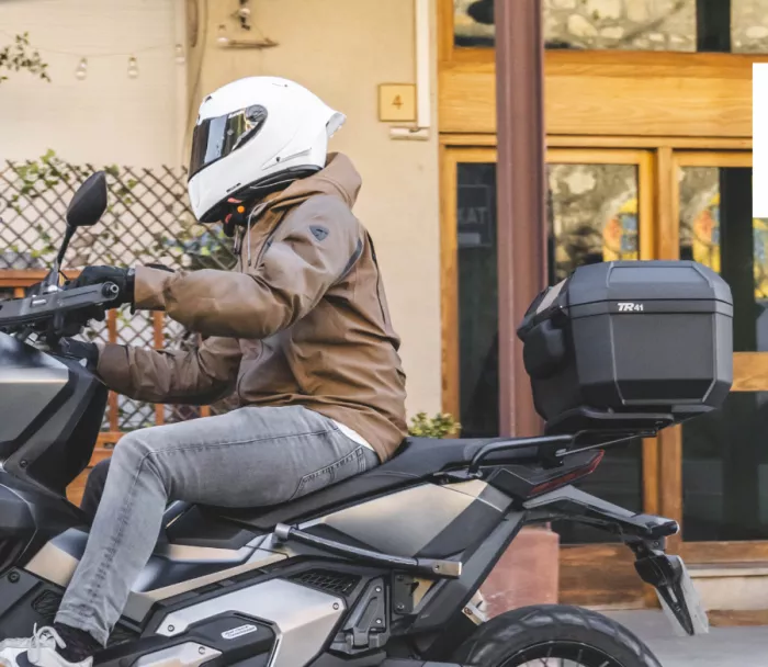 Vrchní kufr Shad Terra TR41 full black