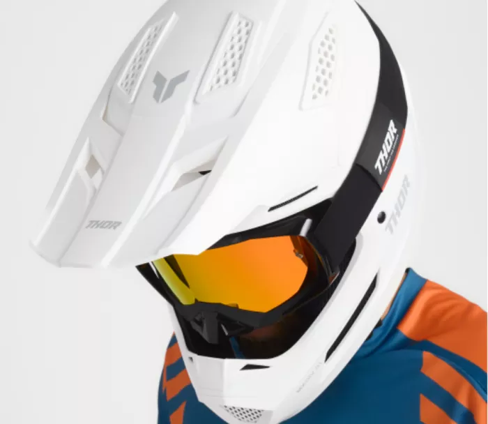 Thor 0110 - 8895 Fleet helma whiteout vel.L